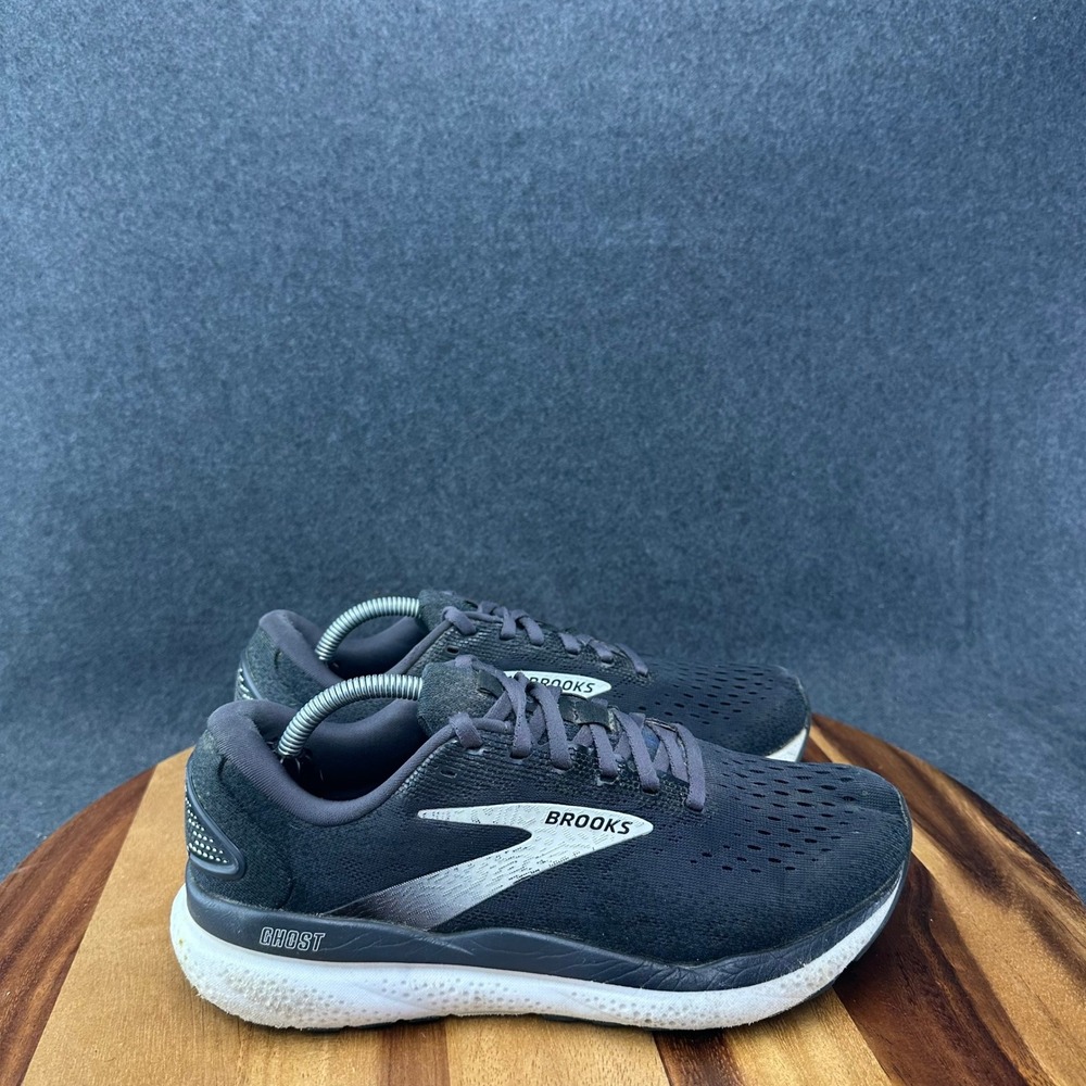 Brooks Ghost 16 Women's 8.5B Black White Running Shoes Athletic Sneakers Casual